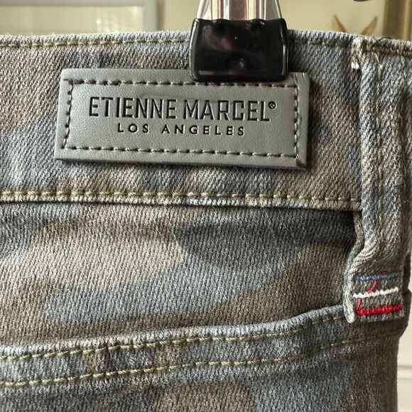 Etienne Marcel Zippered Camouflage Jeans $228 29 - Picture 6 of 9